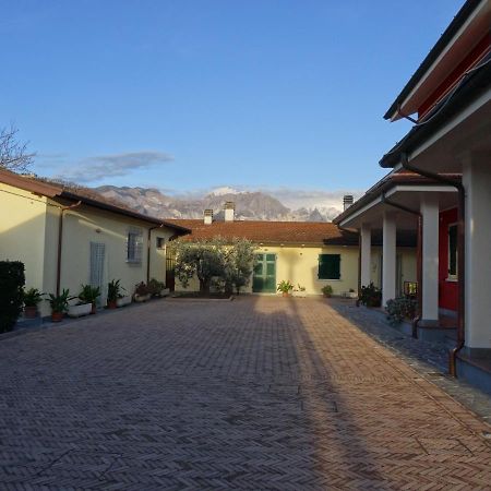 Merlo d'Oro Carrara Exterior foto